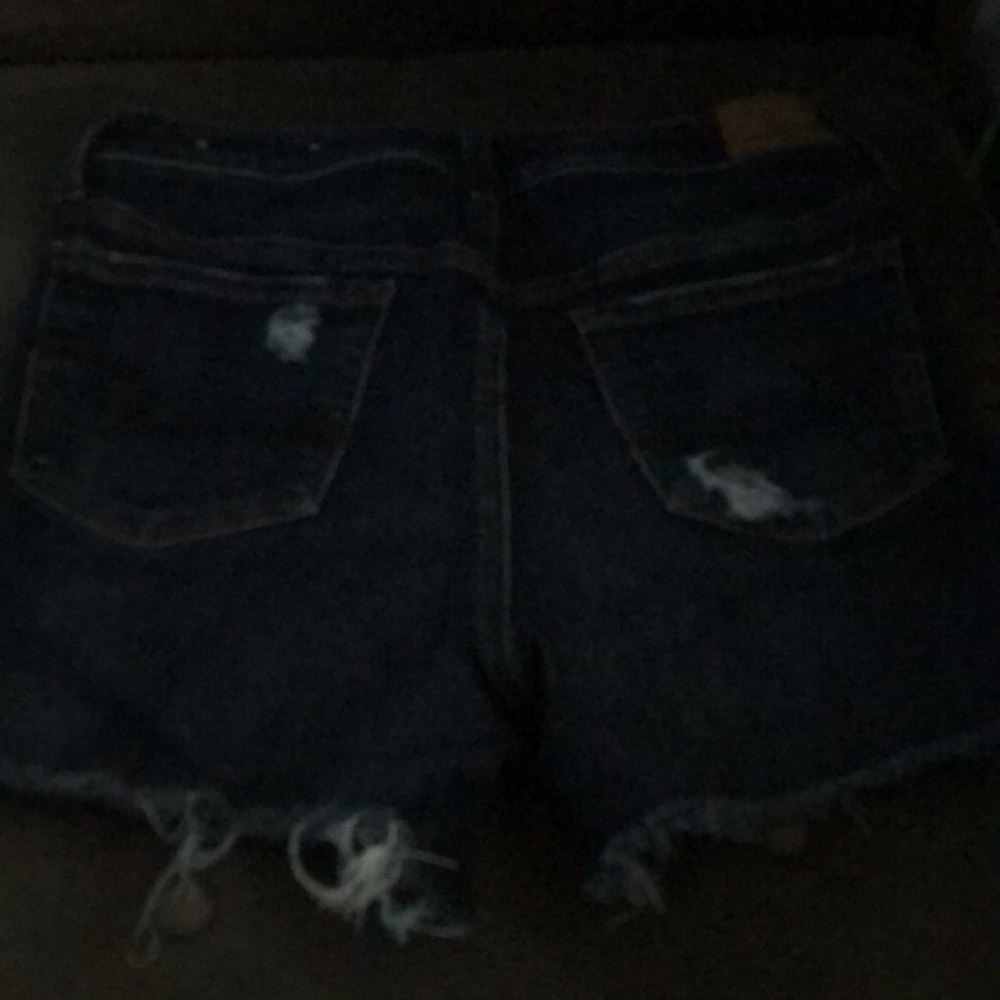 AE shorts - Picture 2 of 5